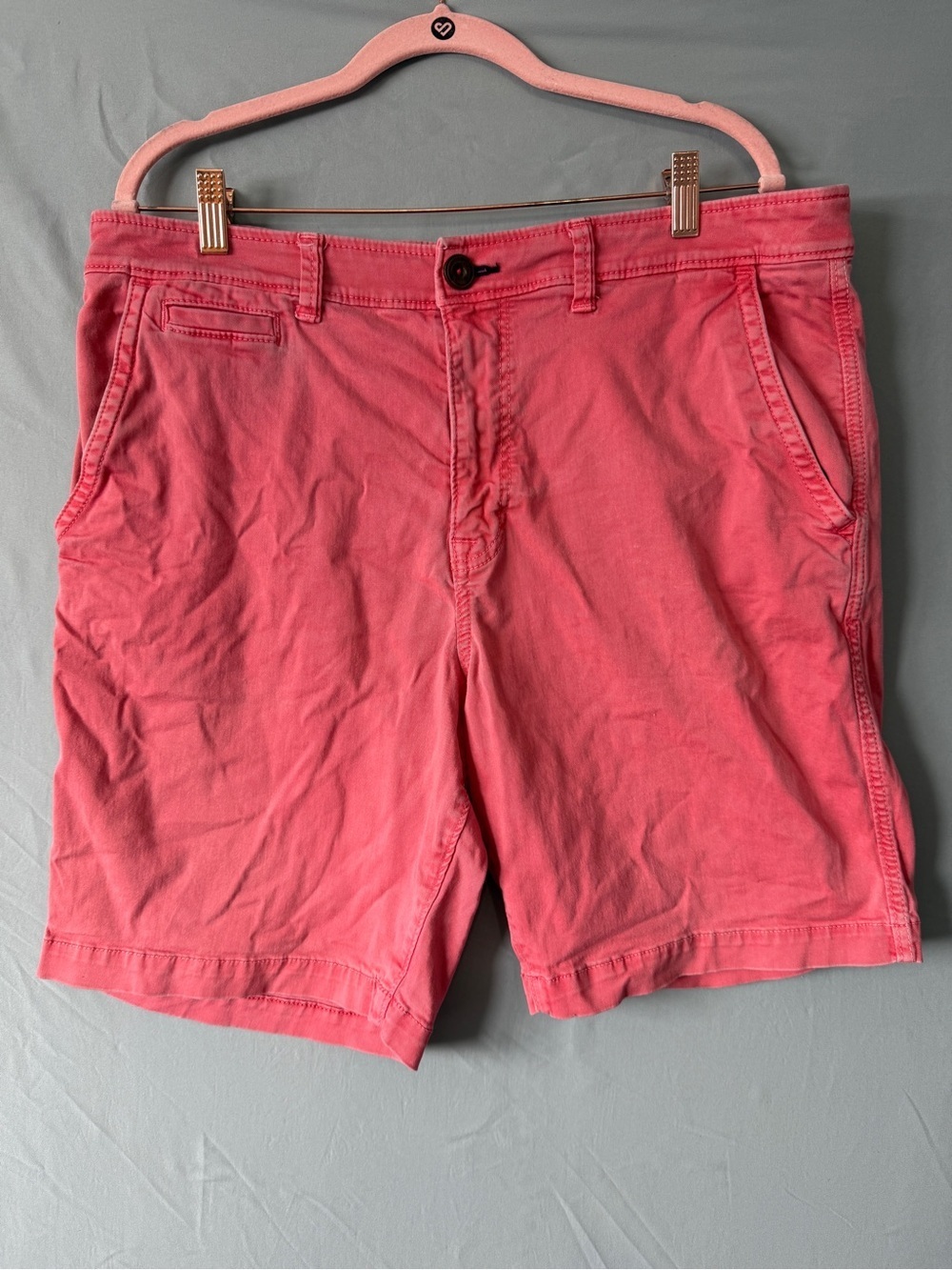 American Eagle Mens Active Flex Classic Chino Shorts Size 36 Salmon Pink Preppy